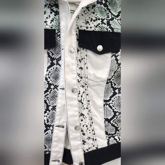 Sandro Sleeveless Jacket - Picture 2 of 5